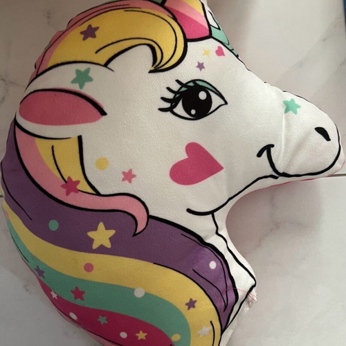 Unicorn pillow like new 33x38cm