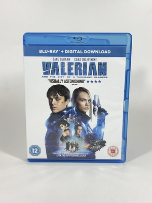 Valerian and the City of a Thousand Planets Blu-ray like new with English subtitles