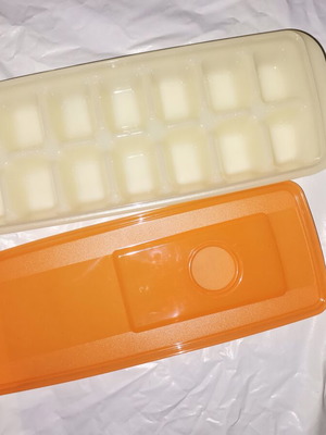 Tupperware ice tray new