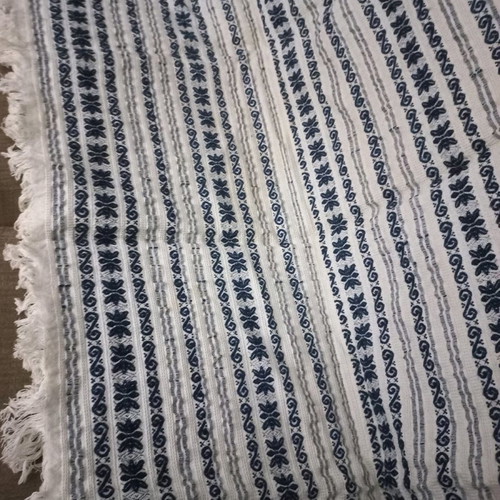 Handmade rug on loom new