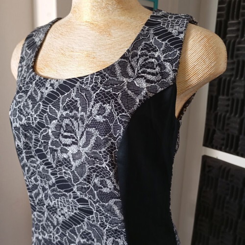 Arte Maxima dress size S like new, black and white
