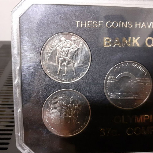 Συλλεκτική κασετίνα σετ 6 αναμνηστικών νομισμάτων 500 δραχμών Αθήνα 2004 σαν καινούργιο