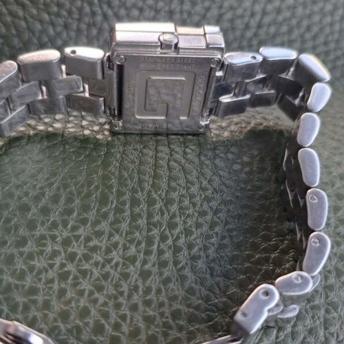 Ρολόι Gucci 3600m γυναικείο σαν καινούργιο, μαύρο