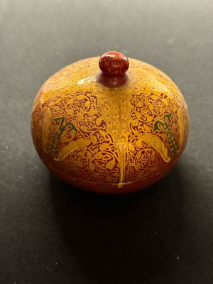 Vintage χειροποίητο κουτί Kashmiri Papier-Mâché σαν καινούργιο με χρυσές λεπτομέρειες
