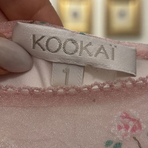 Φόρεμα Rose Kookai σαν καινούργιο, ροζ με σχέδιο τριανταφυλλάκια