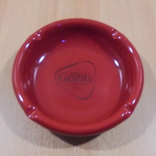 Grant's Scotch Whisky old promotional round ceramic ashtray used