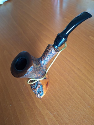 Pipe holder stand like new, reiki and metal