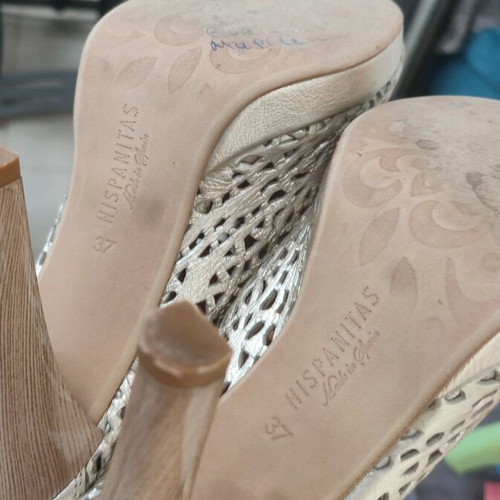 Hispanitas gold leather heels like new, size 37, elegant design