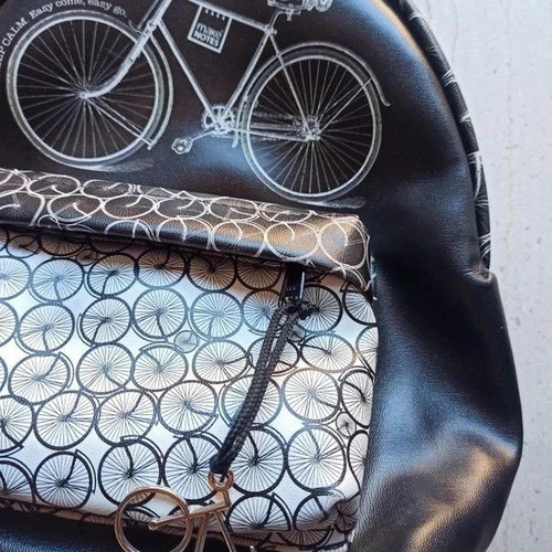 Make Notes mini backpack new, black