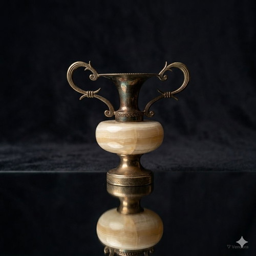 Decorative amphorae like new, set of 3, brass and onyx