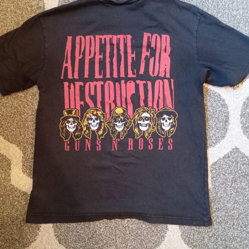 H&M Guns N Roses shirt like new, size S baggy fit