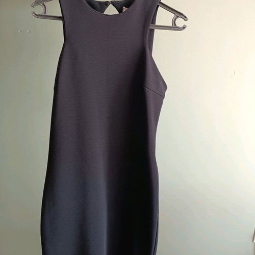 Mini rib black dress used, slim fit with semi-open back