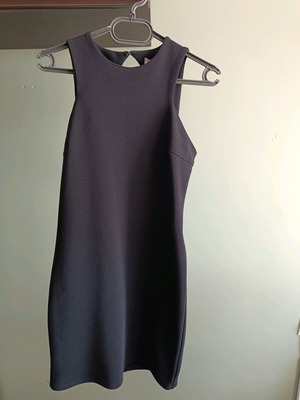 Mini rib black dress used, slim fit with semi-open back