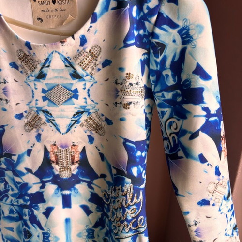 Women's dress like new, size S, blue and white with diamond pattern