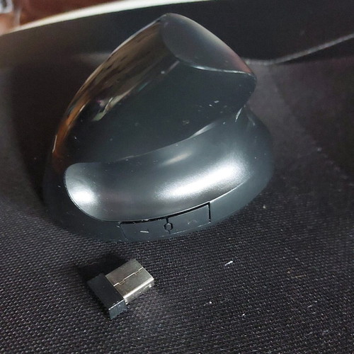 Innovator ergonomic mouse wireless in excellent condition