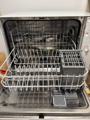 Bosch mini dishwasher like new, compact size