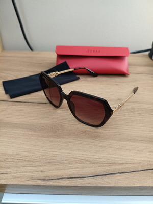 Guess women's sunglasses new, tortoise frame, gold accents