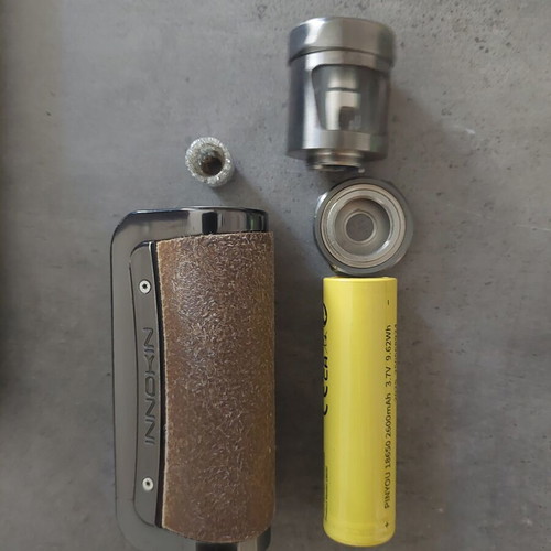 Innokin Coolfire Z80 Zenith vape mod like new with spare battery and glass
