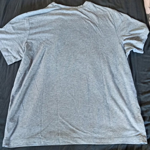 Nike gray T-shirt size XL like new