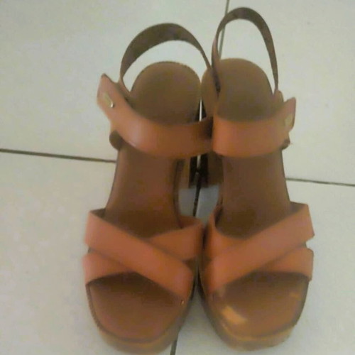 Harris camel leather sandals size 40 used, platform heel