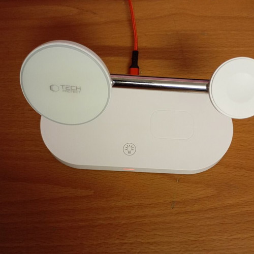 Tech Protect 3-in-1 wireless charger with light