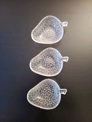 Strawberry ice cream bowls used, set of 3 pieces