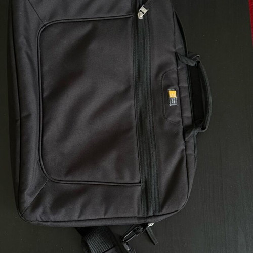 Case Logic laptop bag like new for 16-inch laptops