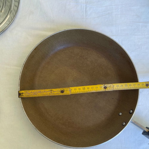 Set of used vintage kitchen items