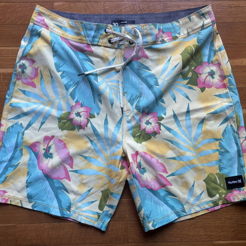 Hurley Phantom men's swim shorts, size W30, colorful