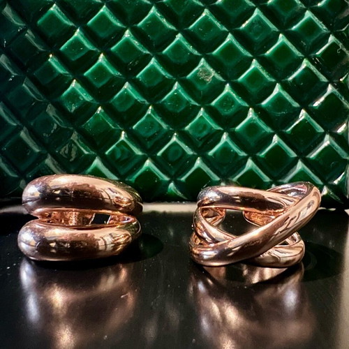 Steel ring set like new, gold color