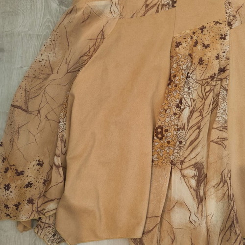 Vintage skirt with floral panels and suede texture, size S, like new