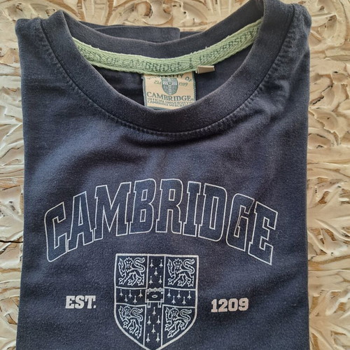 Cambridge University Kids' T-shirt 7-8 Years Like New, Blue