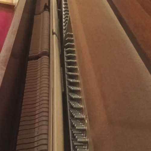 Yamaha E116N acoustic upright piano like new
