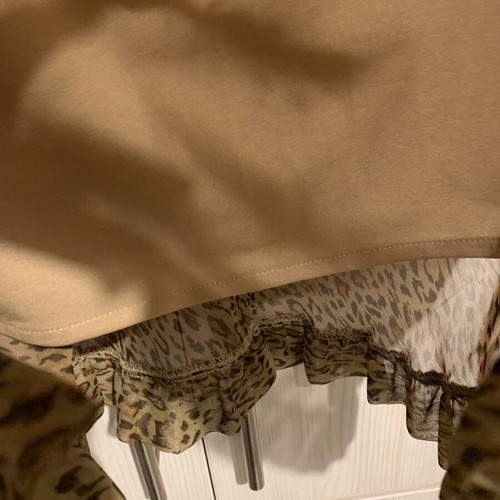 Sisley animal print skirt used with elastic waist