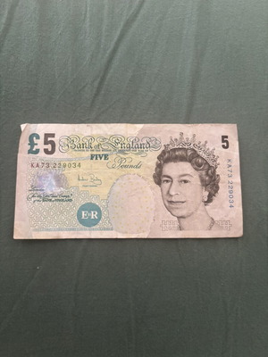 5 British Pounds banknote