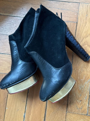 Charlotte Olympia Μπότες Μποτάκια Μαύρο Χρυσαφί Μεταχειρισμένο Μέγεθος 39