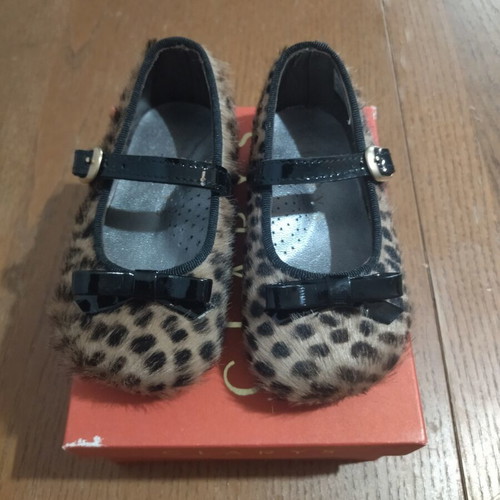 Clarys Mary Jane Leopard Print Ballerinas Size 21 Like New