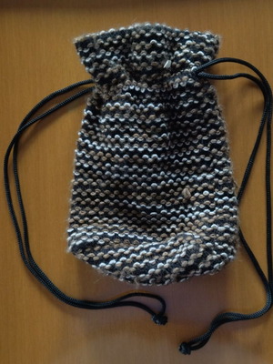 Knitted pouch bag new, crossbody, brown multicolor