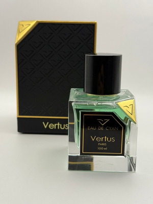 Eau de Cyan Vertus Eau de Parfum 100 ml like new