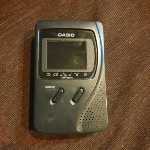 Τηλεόραση Casio TV-6001 μεταχειρισμένη vintage με σπασμένη κεραία