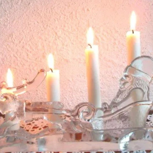 Kosta Boda Christmas Candlestick Bertil Vallien like new