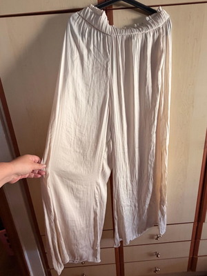 Zara wide leg pants ivory size L like new