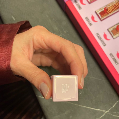 Maybeline lip gloss new