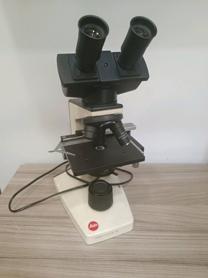 Μικροσκόπιο Leitz HM-LUX 3 μεταχειρισμένο σε πολύ καλή κατάσταση