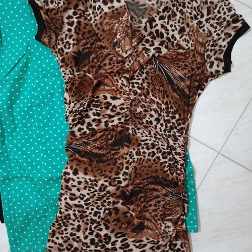 Mini dresses pack of 4 size S like new, colorful and green
