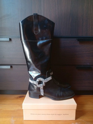 Leather women's boots black like new, size 39