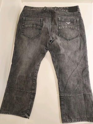 Armani Cropped Jeans like new, grey with subtle glitter