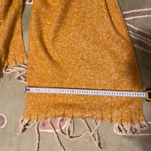 Zara mustard scarf like new with chunky knit fringes