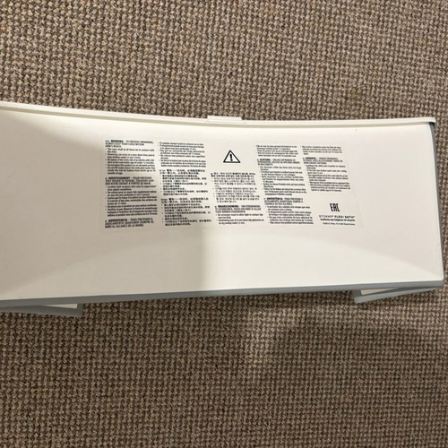 Stokke Flexi Bath like new with color-changing temperature plug