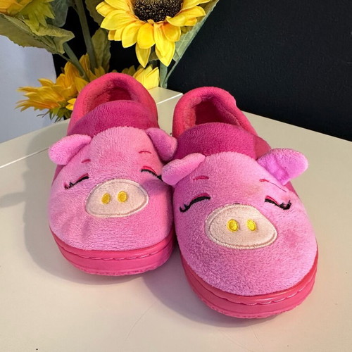 Peppa Pig slippers like new, winter house shoes, size 32-33, pink